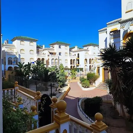 Apartment Beachside Bliss 2br, Balcony, Pool, Wifi, Tennis *