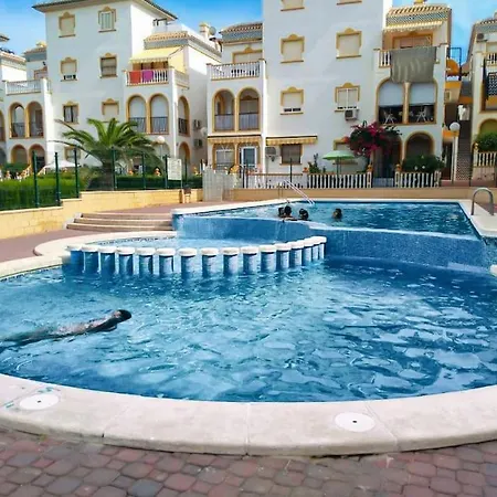 Beachside Bliss 2br, Balcony, Pool, Wifi, Tennis *